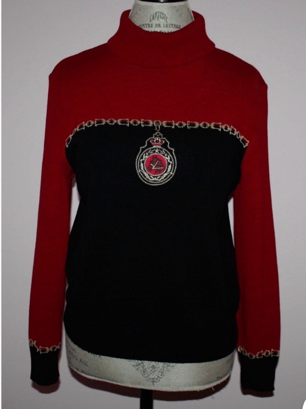 St. John Red and Black Crest Turtleneck Sweater